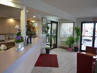 Knights Hotel 2*