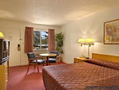 Hotel Knights Aurora